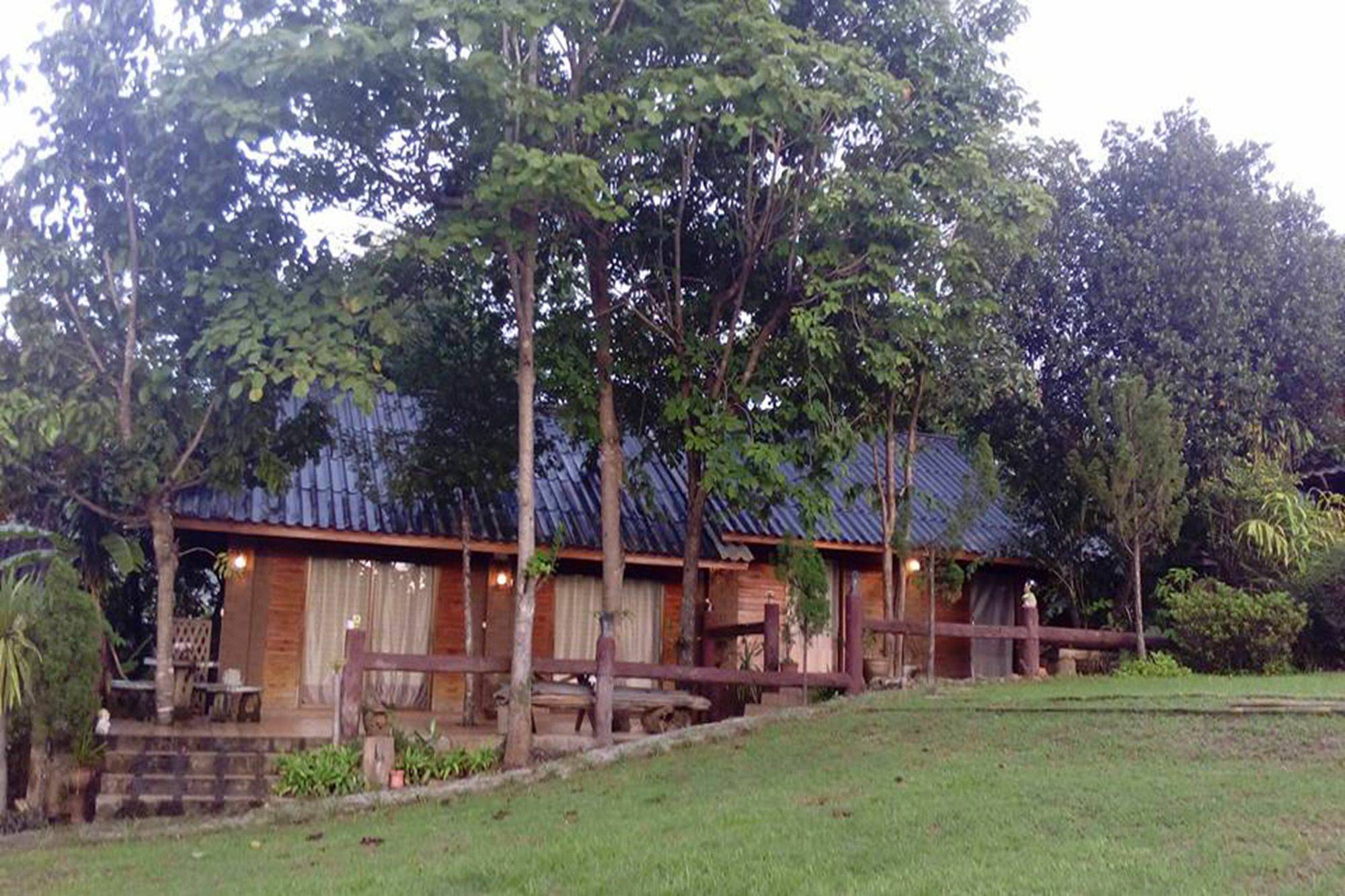 Ban Mon Talaeng The Local Story Resort מראה חיצוני תמונה